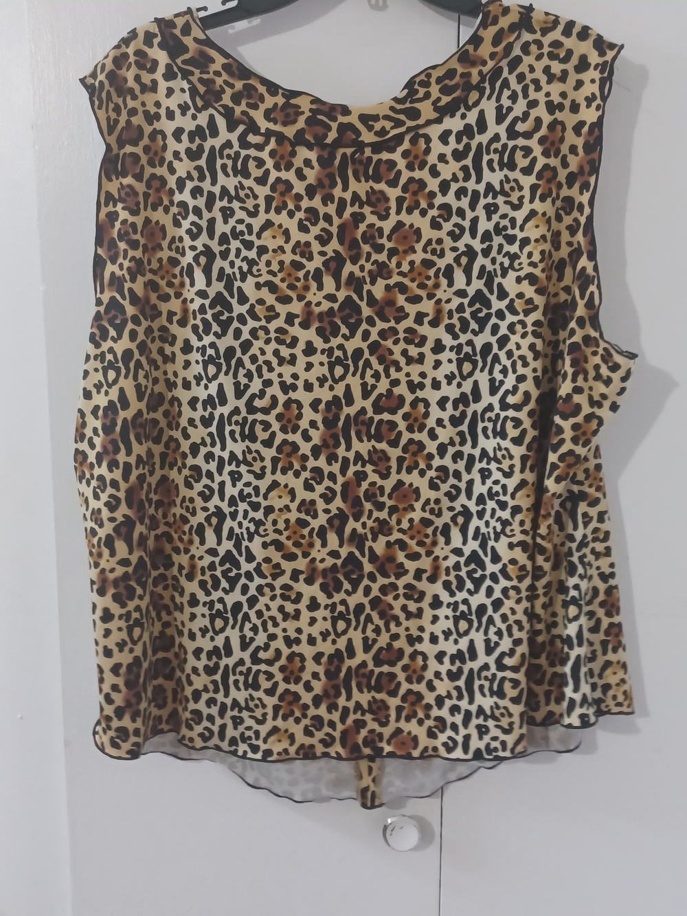 Cato Women's Leopard Print Sleeveless V-Neck Top - Tan/Black - Picture 2 of 3